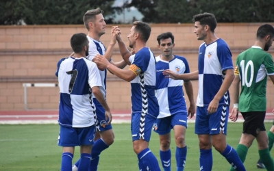 Celebració arlequinada en el 0-1 obra de Jurgi Oteo | Críspulo Díaz